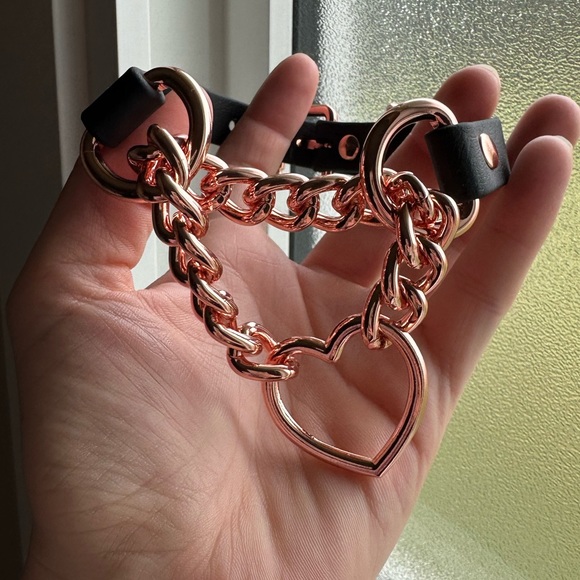 Black vinyl choker, with rose gold hardware. - Picture 5 of 5